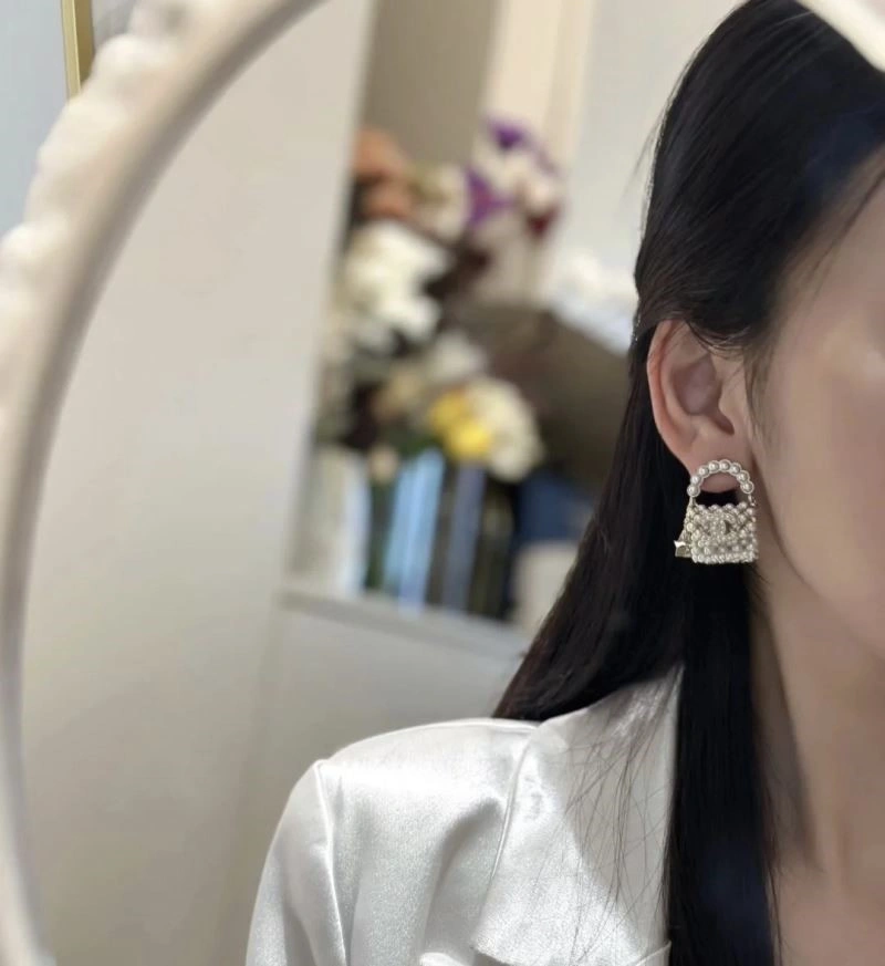 Chanel Earrings ModernLook 224191