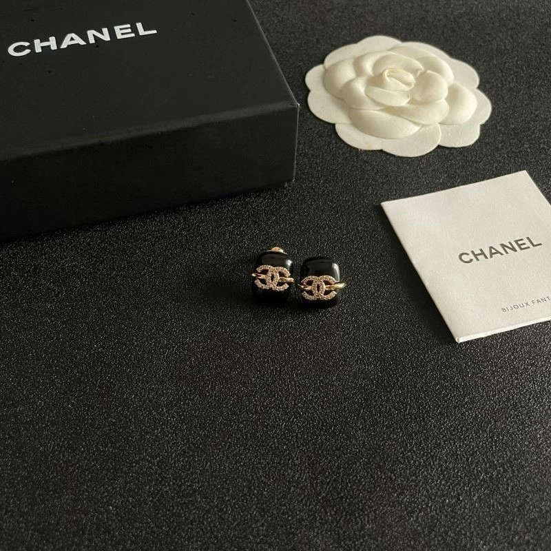 UrbanChic Chanel Earrings 224143