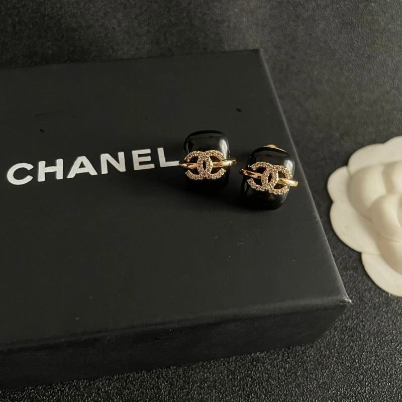UrbanChic Chanel Earrings 224143