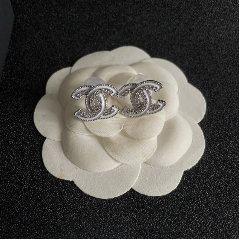 Chanel Earrings Cozy 224127