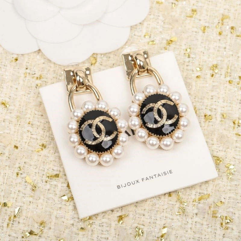 Chanel Earrings SmoothTexture 224136