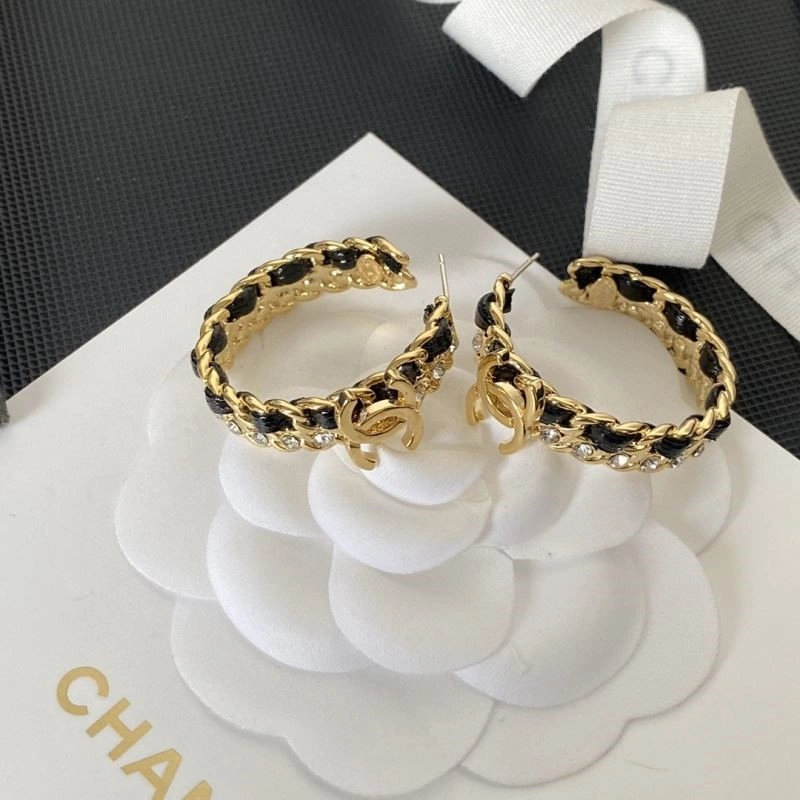 Compact Chanel Earrings 224118