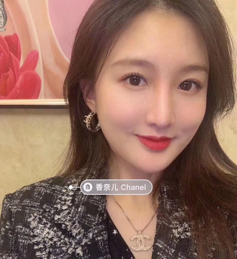 Compact Chanel Earrings 224118