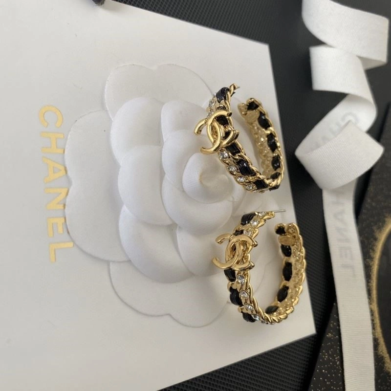 Compact Chanel Earrings 224118