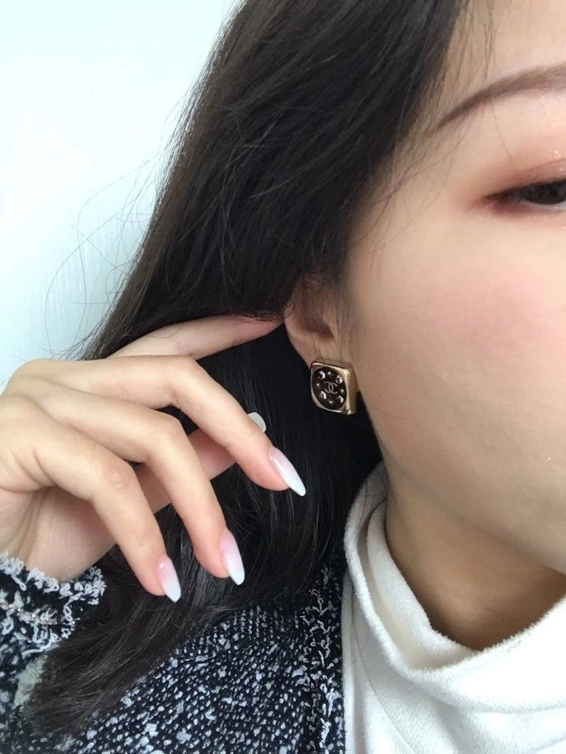 Chanel Earrings GoAnywhere 224110