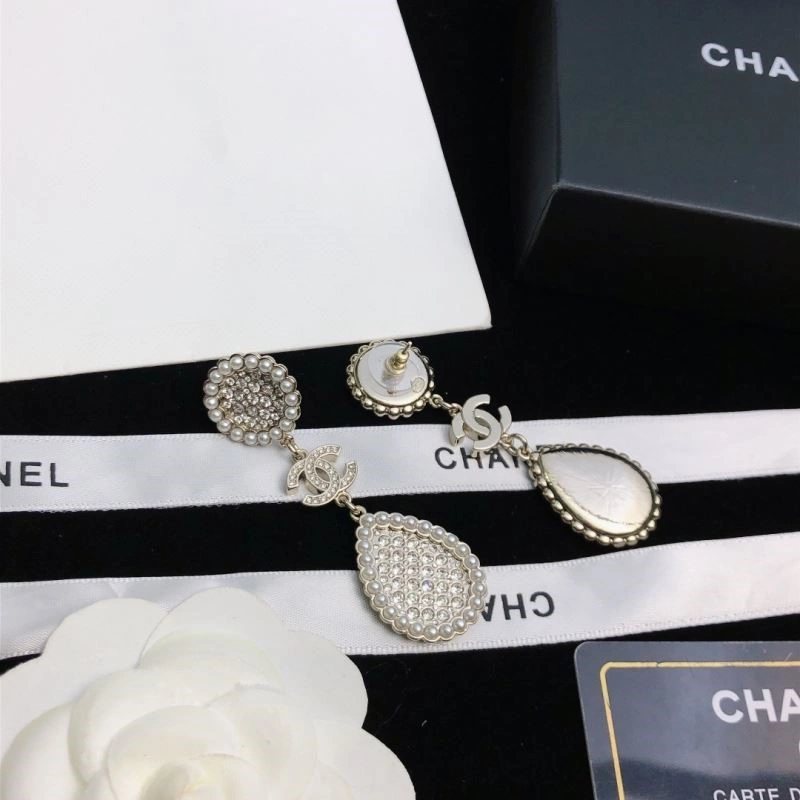 Chanel Earrings Effortless 224093