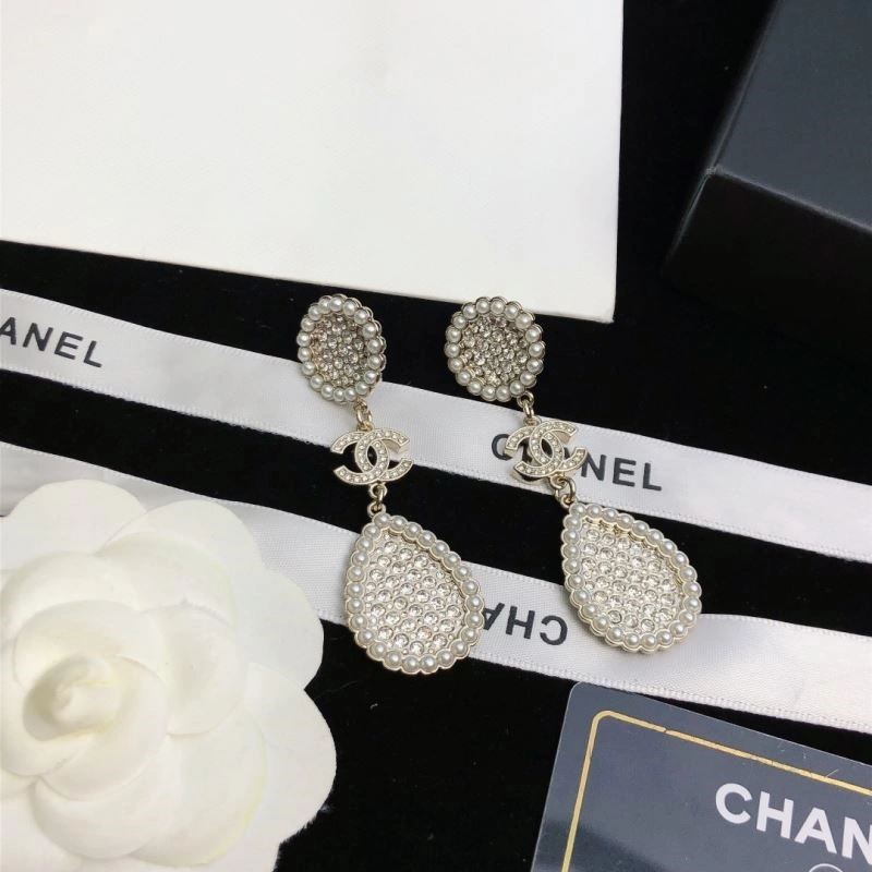 Chanel Earrings Effortless 224093