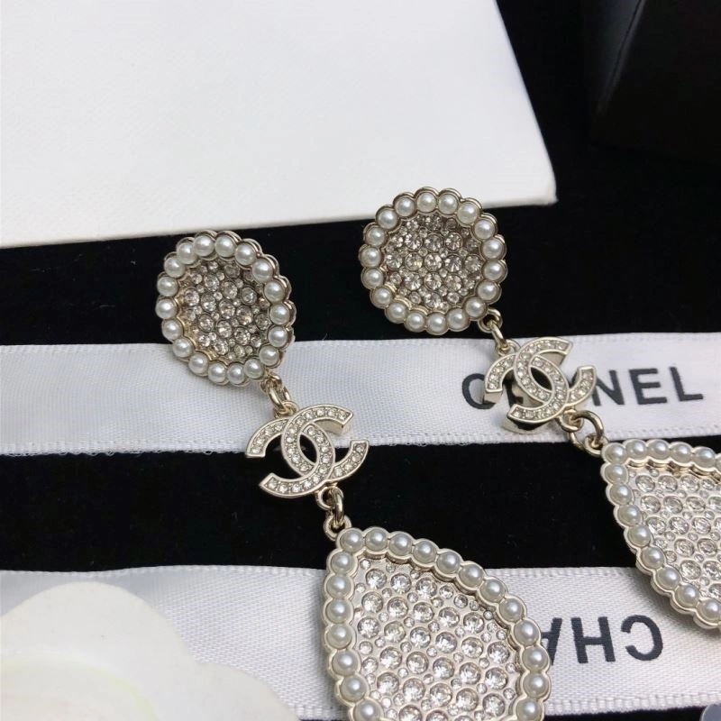 Chanel Earrings Effortless 224093