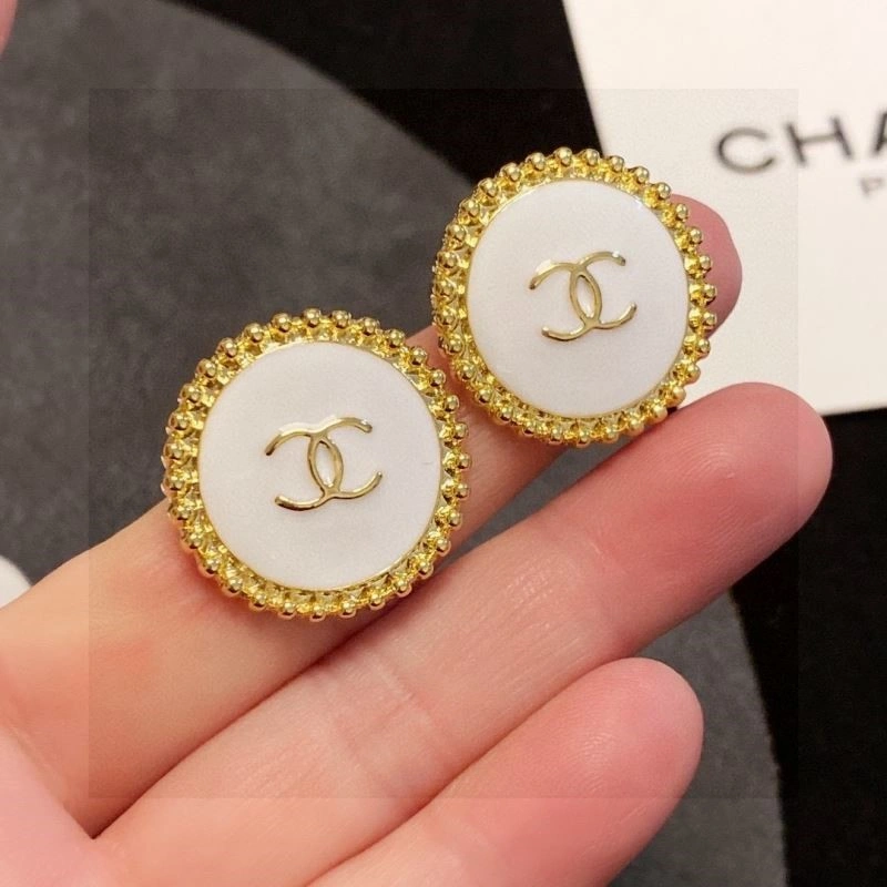 Vibrant Chanel Earrings 224108