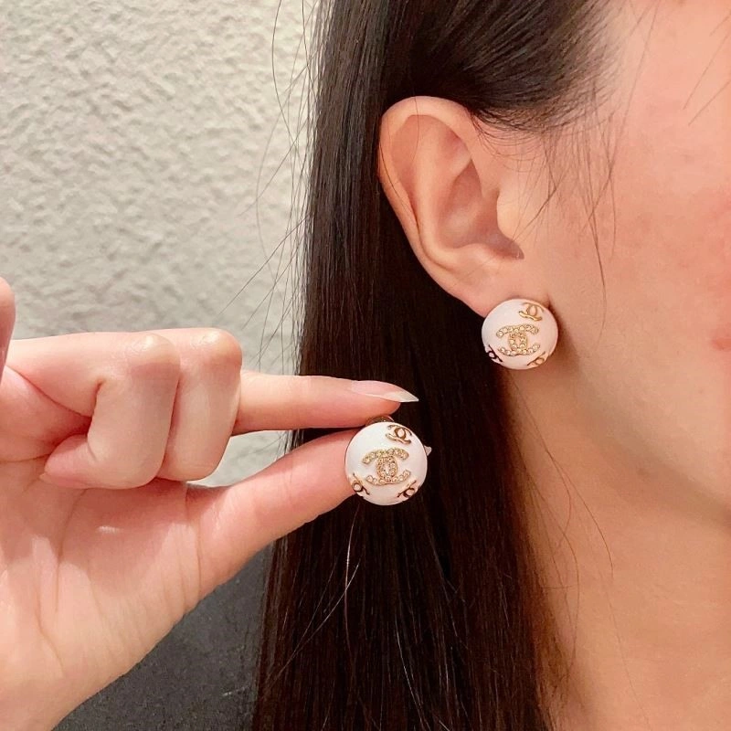 Popular Chanel Earrings 224113