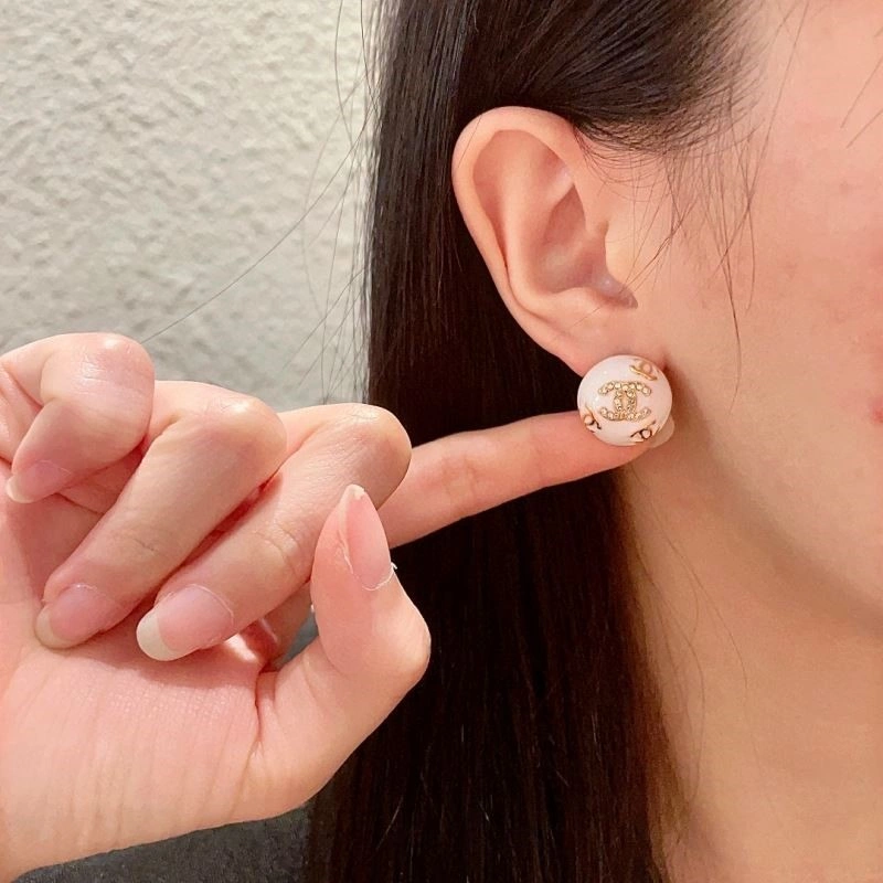 Popular Chanel Earrings 224113