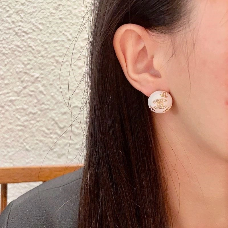 Popular Chanel Earrings 224113