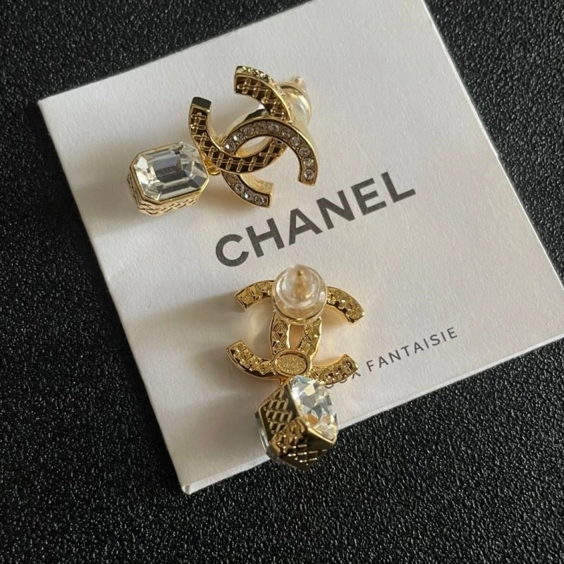 Tailored Chanel Earrings 224095