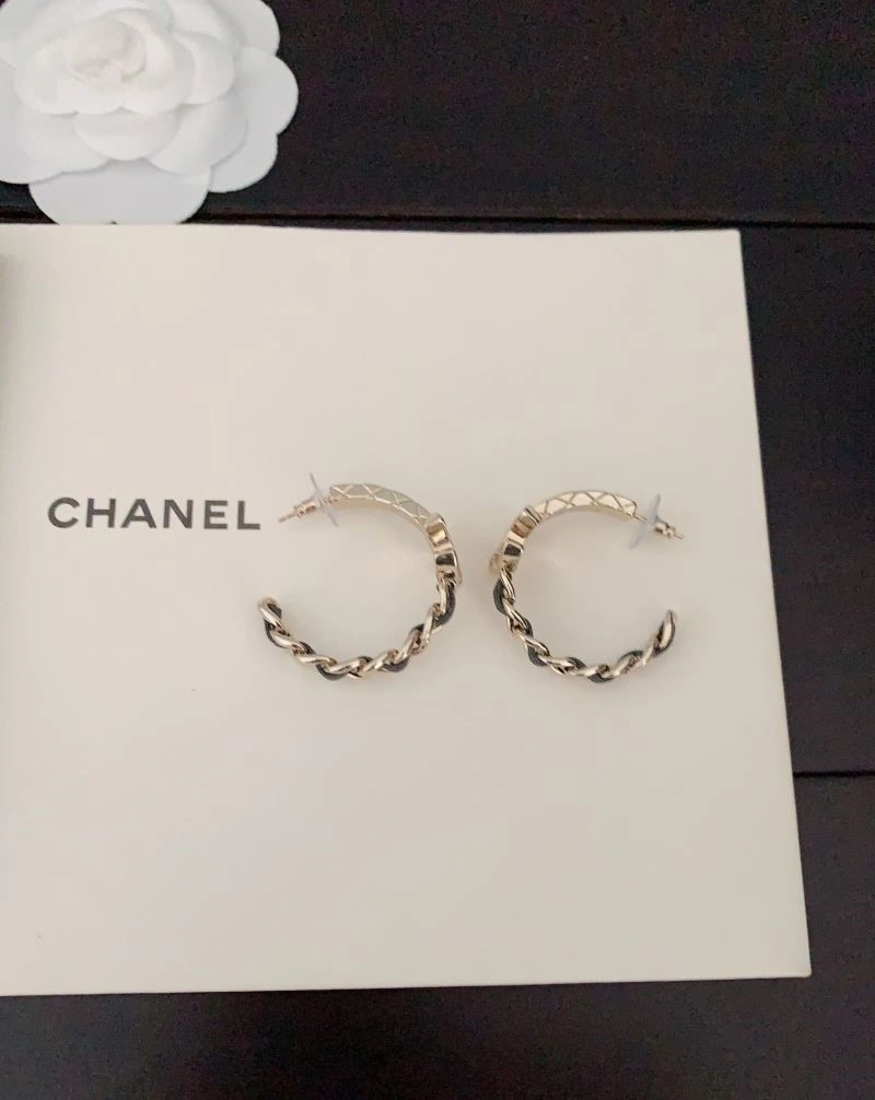 Affordable Chanel Earrings 224090