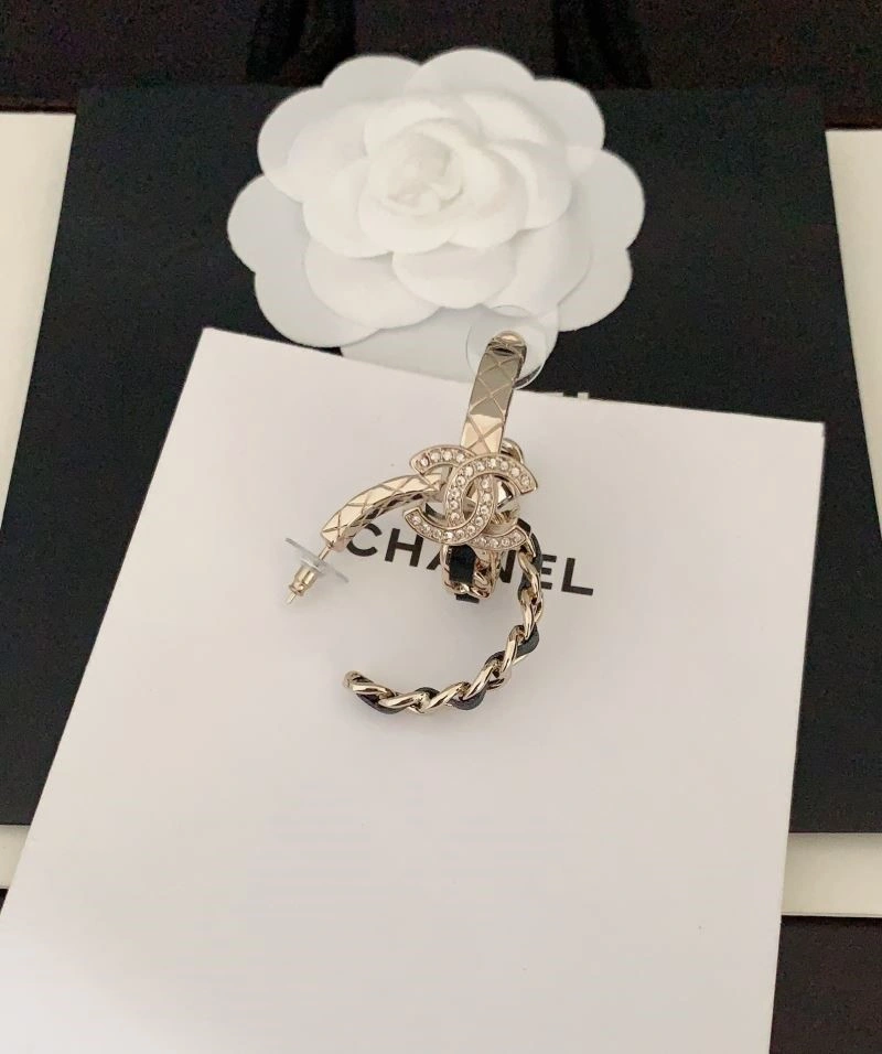 Affordable Chanel Earrings 224090