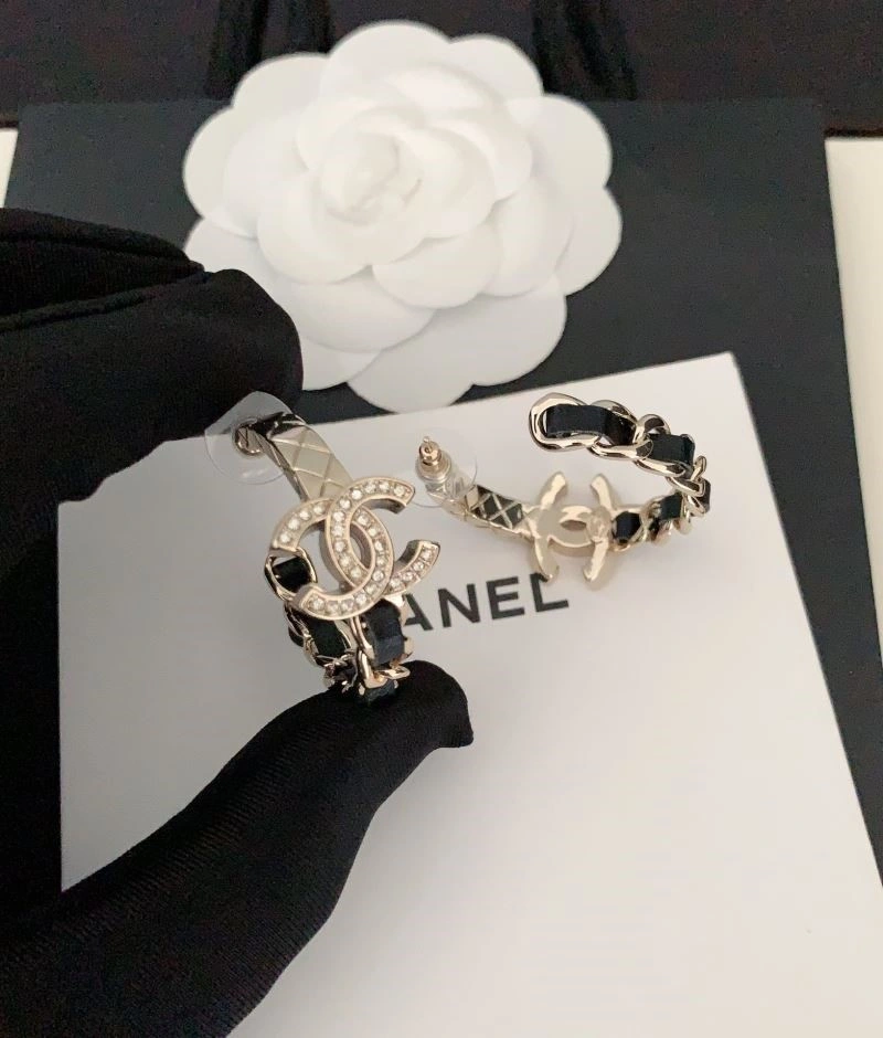 Affordable Chanel Earrings 224090