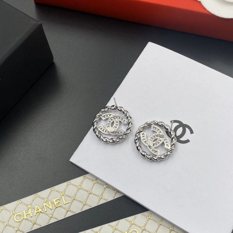 Chanel Earrings Fashionable 224089