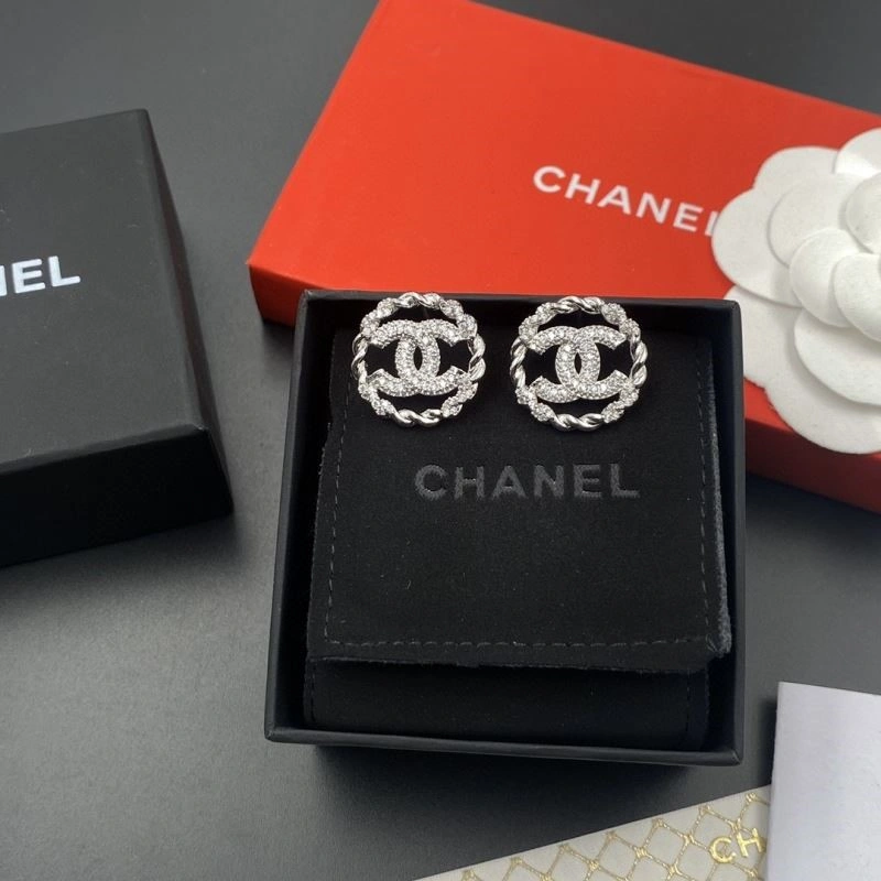 Chanel Earrings Fashionable 224089