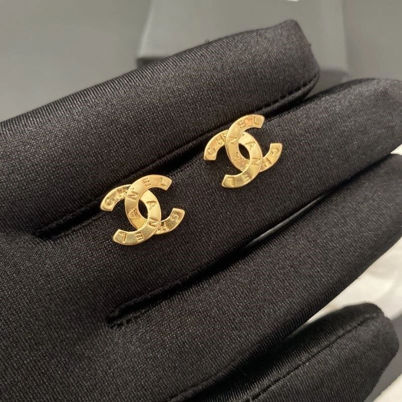 Timeless Chanel Earrings 224104