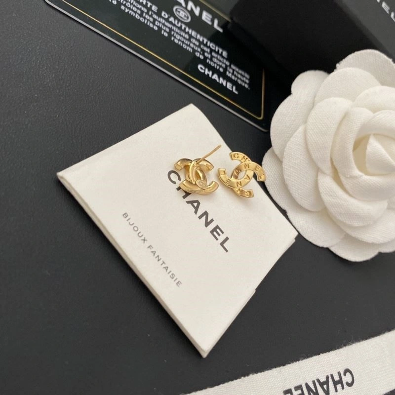 Timeless Chanel Earrings 224104