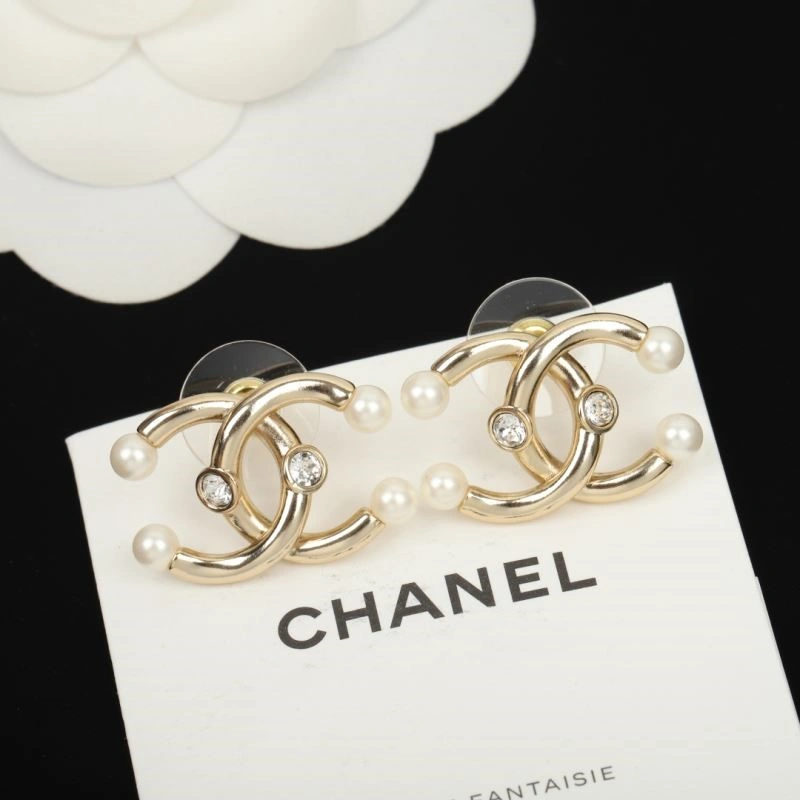Chanel Earrings Breathable 224085