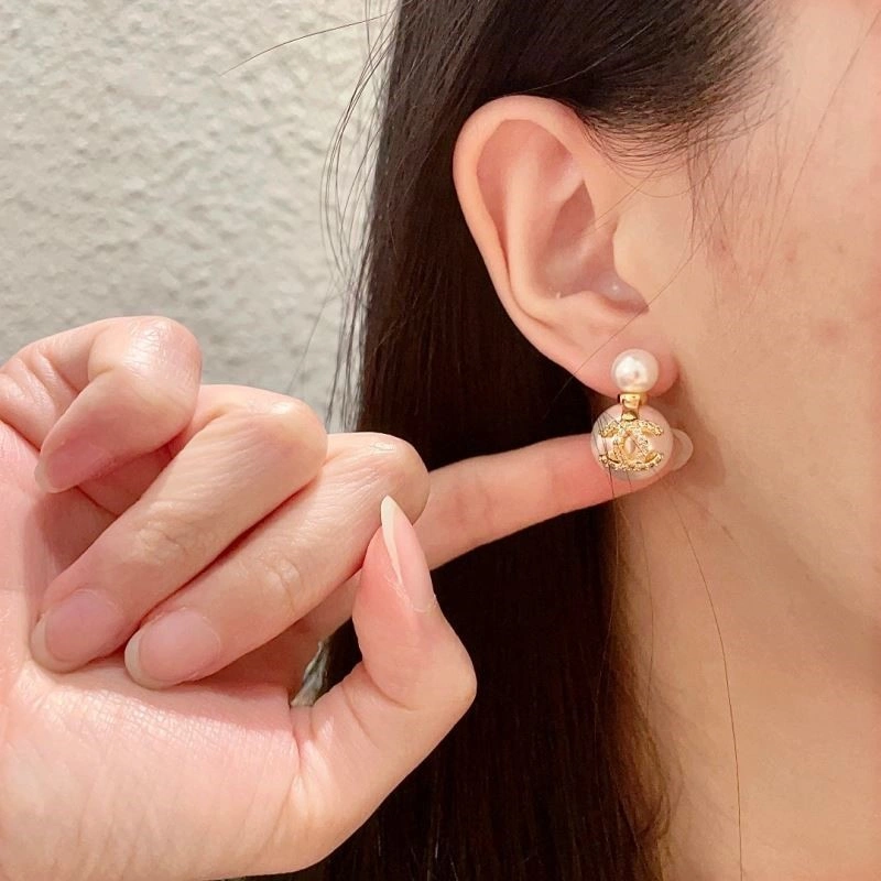Chanel Earrings Stylish 224082