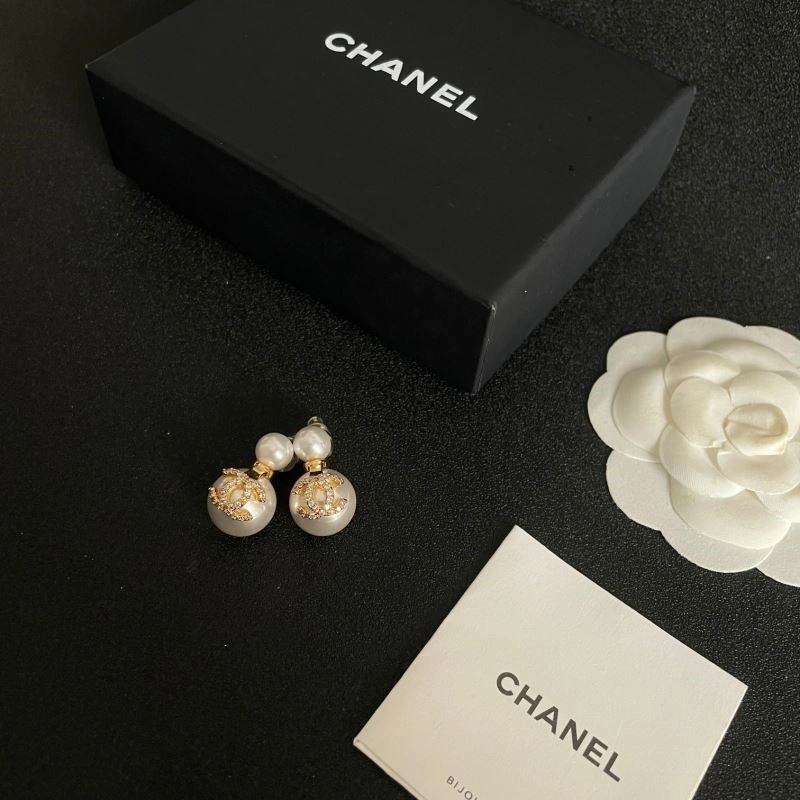 Chanel Earrings Stylish 224082