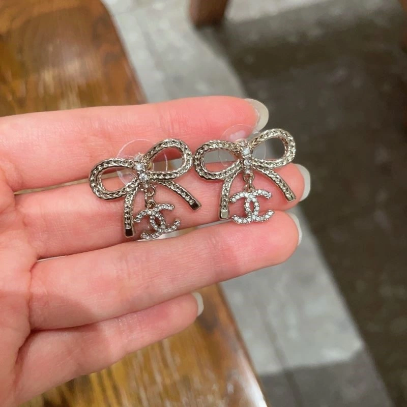 MoistureWicking Chanel Earrings 224074