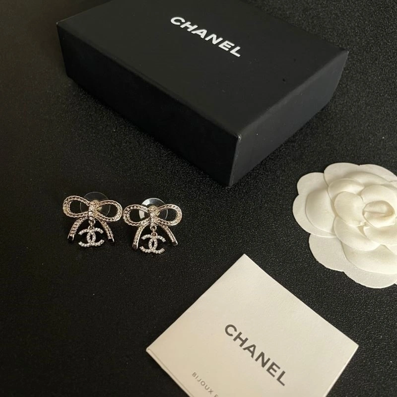 MoistureWicking Chanel Earrings 224074
