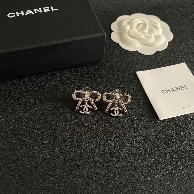MoistureWicking Chanel Earrings 224074