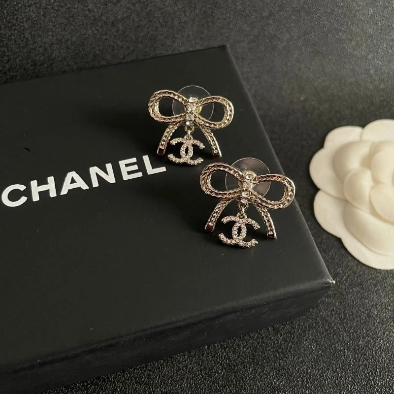 MoistureWicking Chanel Earrings 224074