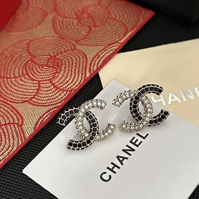Chanel Earrings EasyMatch 224112