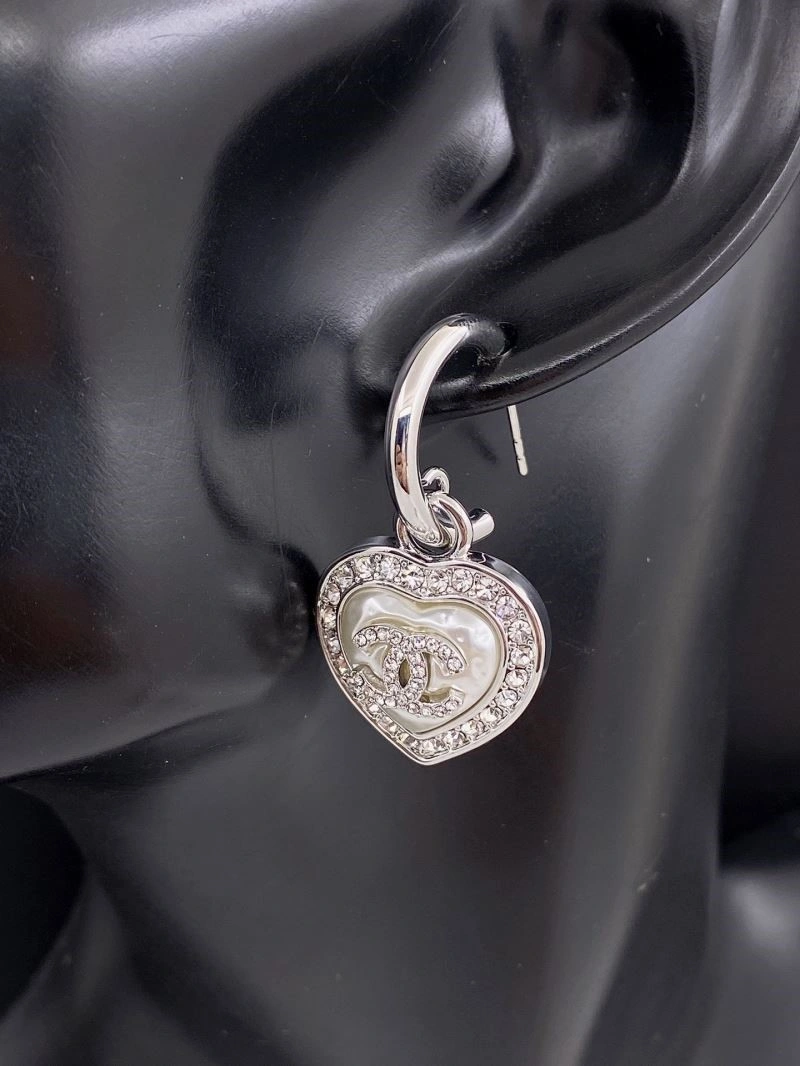 Popular Chanel Earrings 224073
