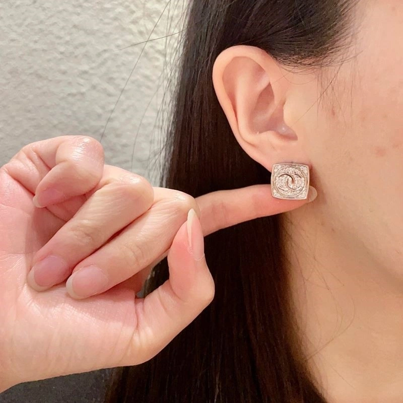 TechFriendly Chanel Earrings 224131