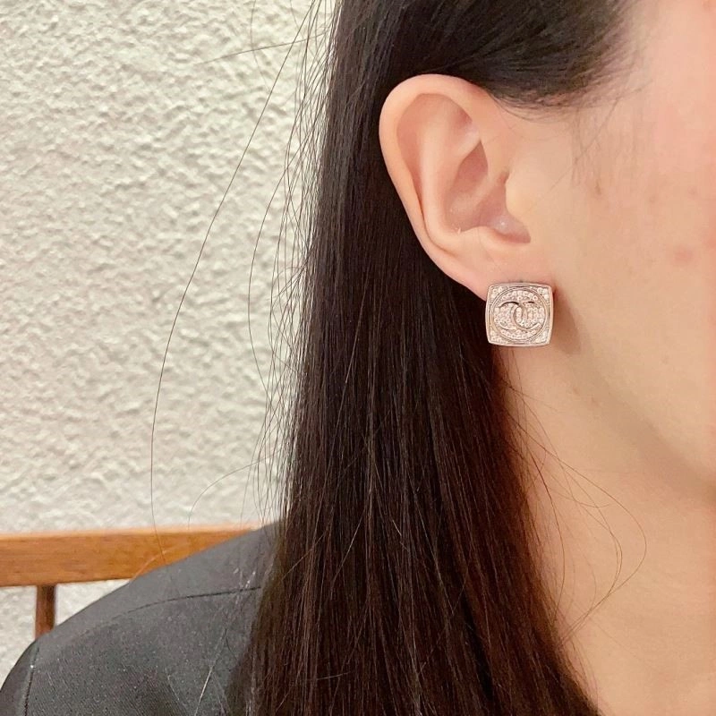 TechFriendly Chanel Earrings 224131