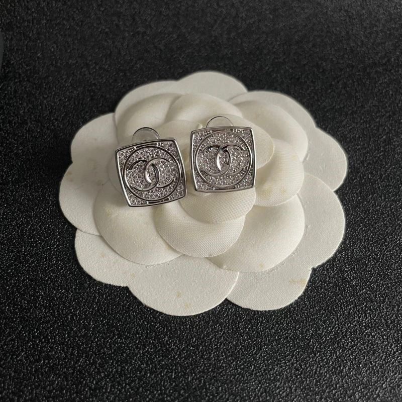 TechFriendly Chanel Earrings 224131
