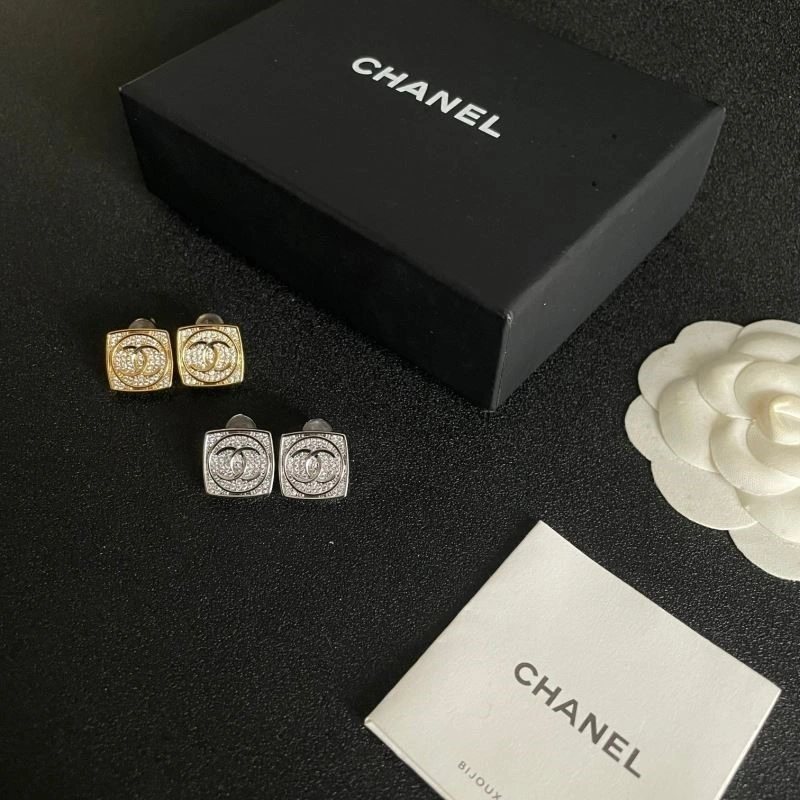 Premium Chanel Earrings 224057