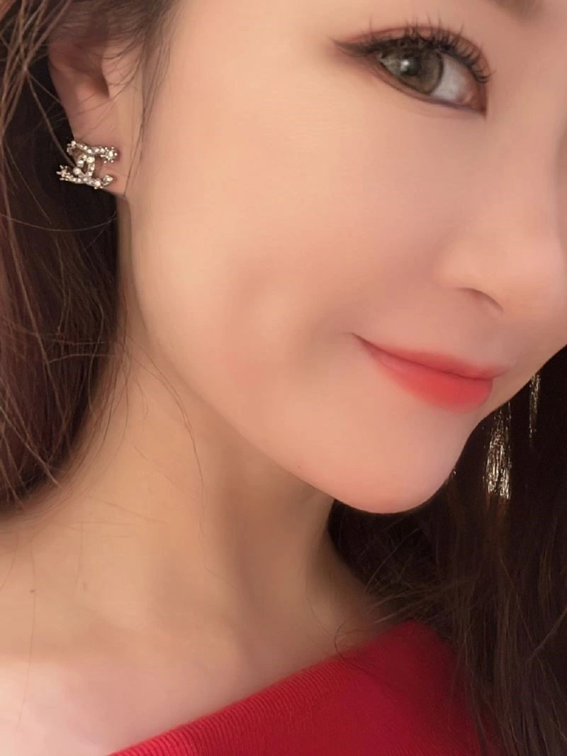 Cozy Chanel Earrings 224049