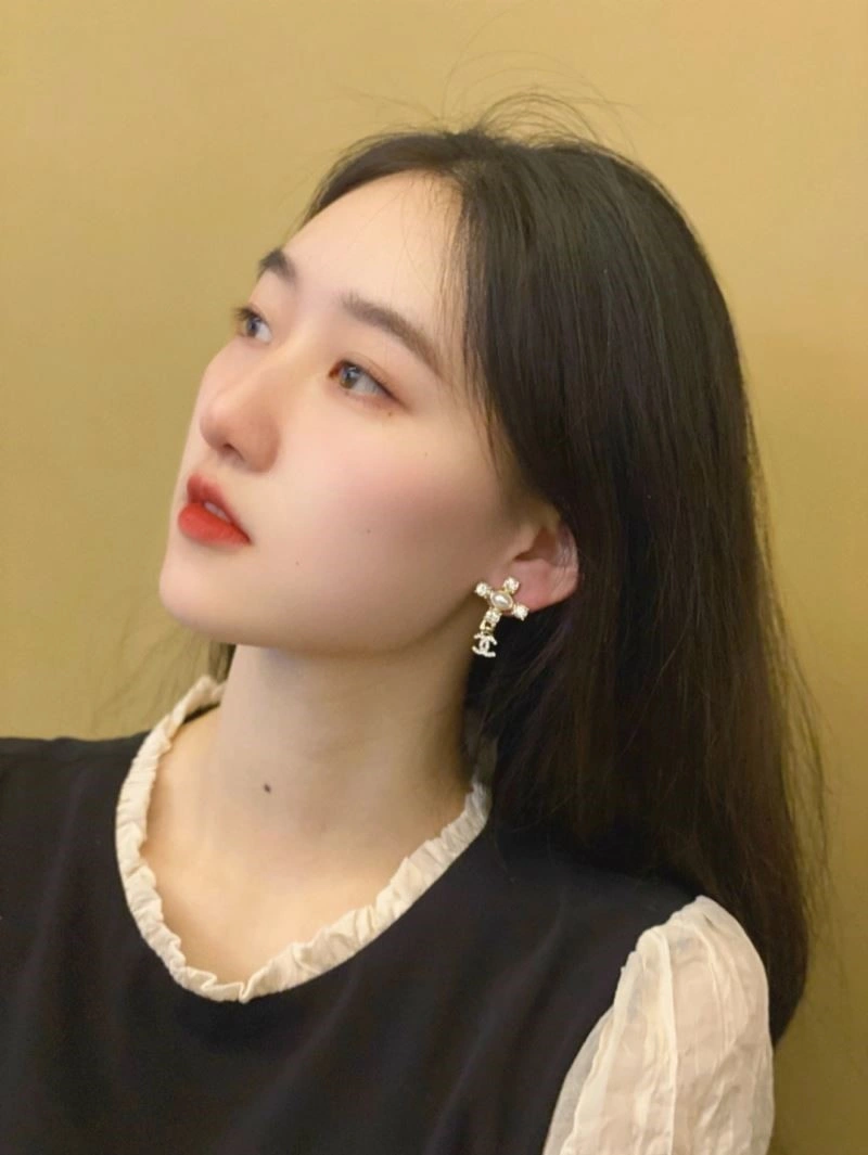 Stretchable Chanel Earrings 224040