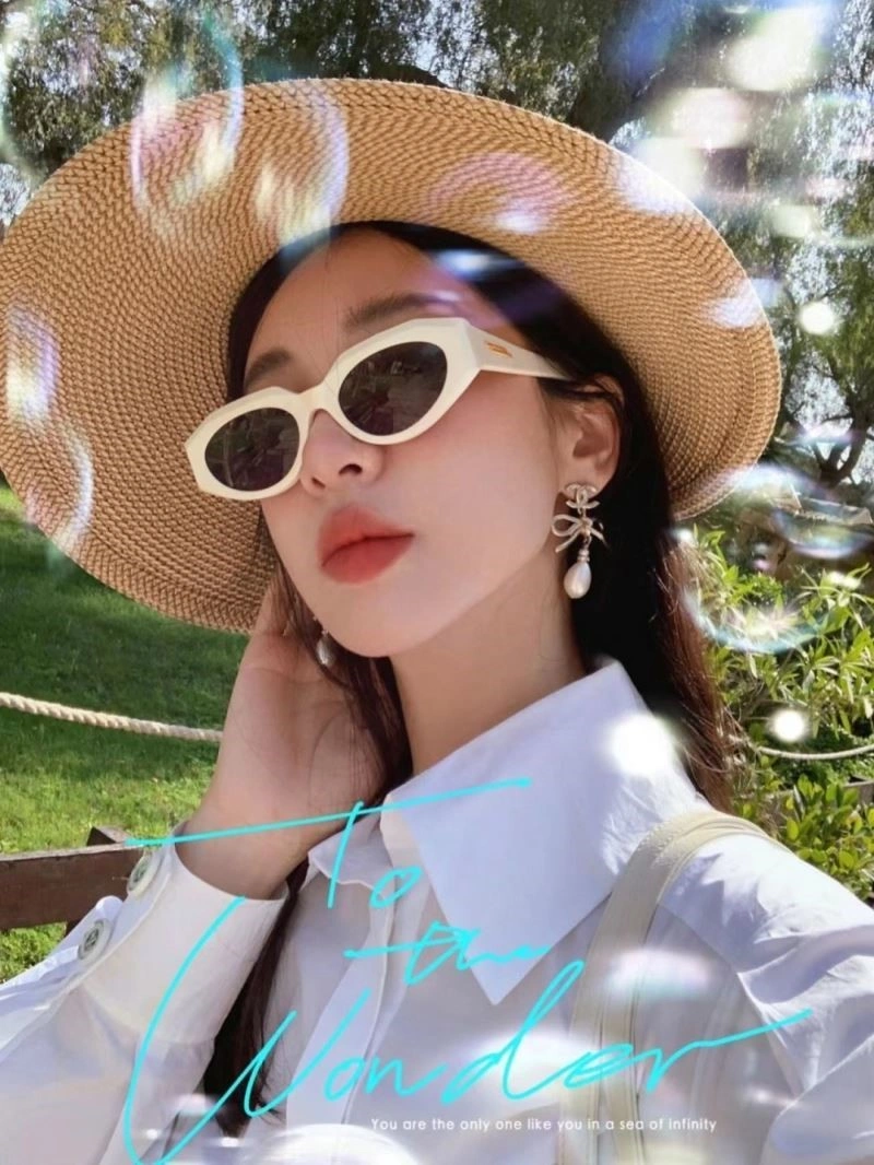 Chanel Earrings Effortless 224094
