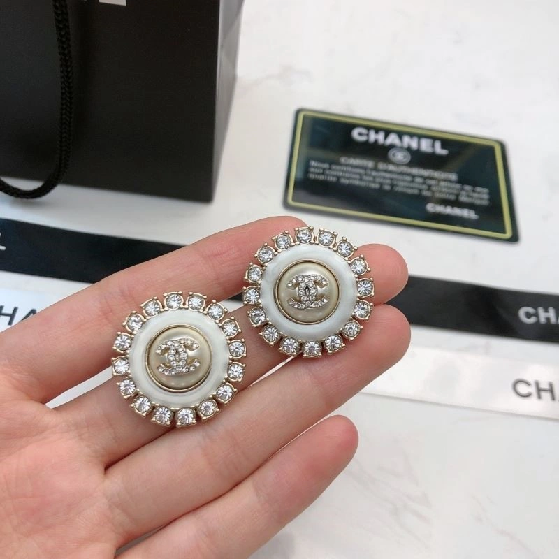 Chanel Earrings Affordable 224033