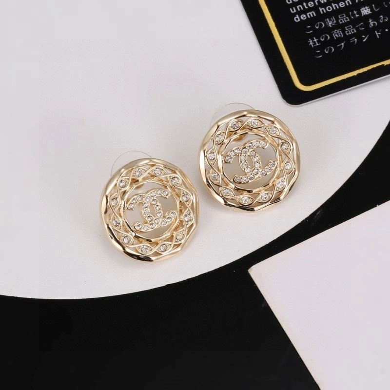 Chanel Earrings Breathable 224042