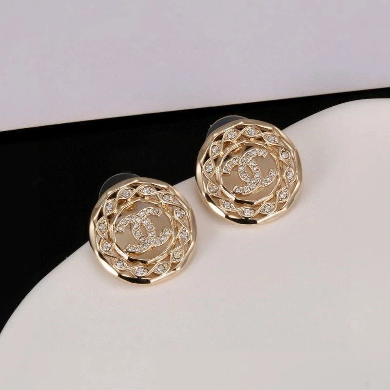 Chanel Earrings Breathable 224042