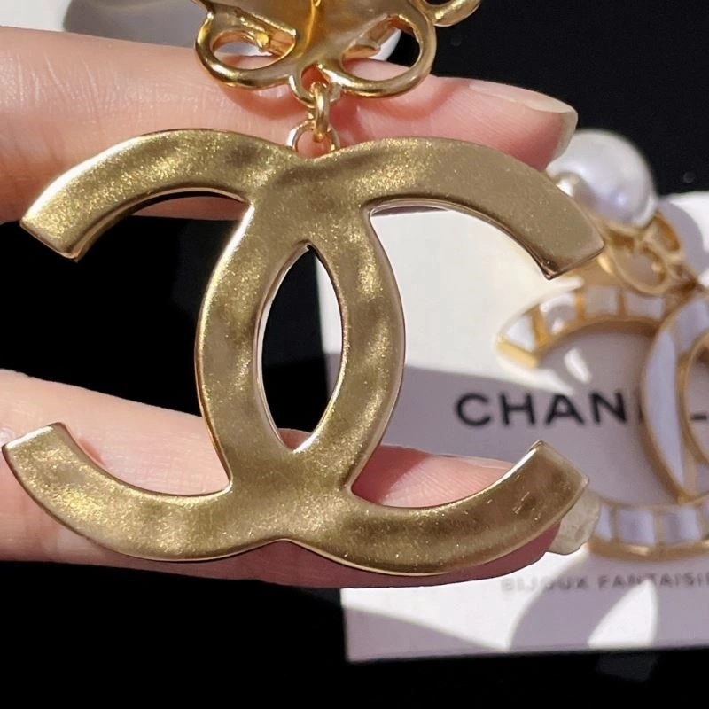 Compact Chanel Earrings 224043
