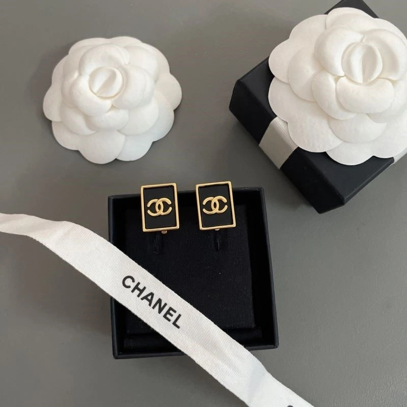Tailored Chanel Earrings 224034