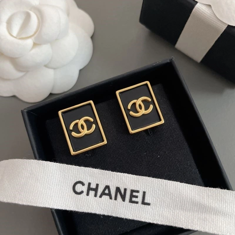 Tailored Chanel Earrings 224034