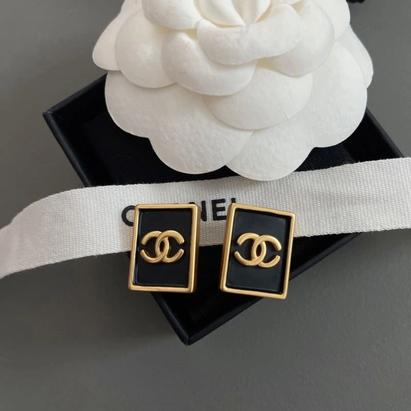 Tailored Chanel Earrings 224034