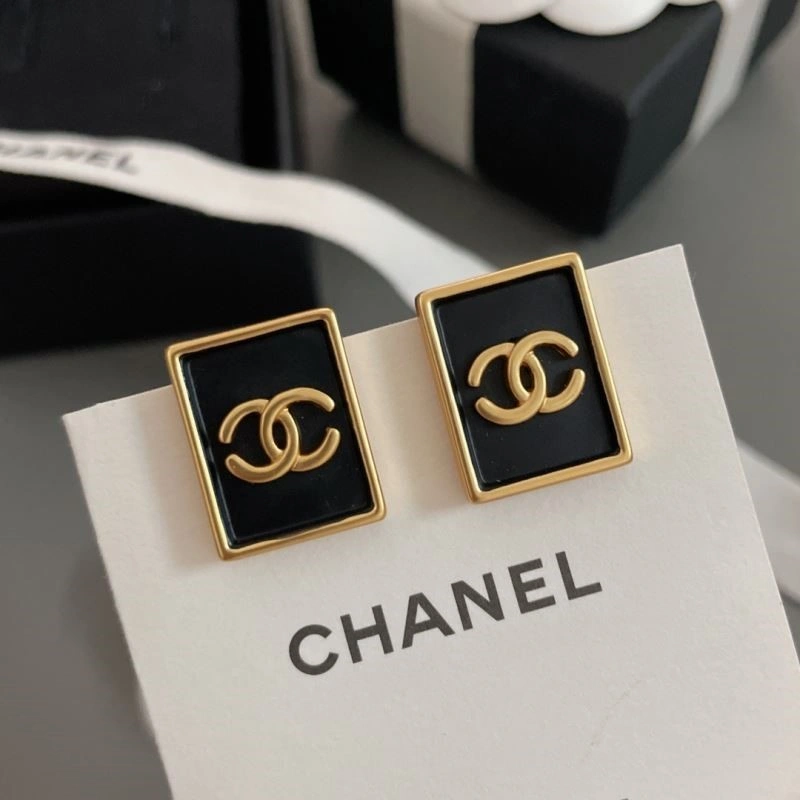 Tailored Chanel Earrings 224034