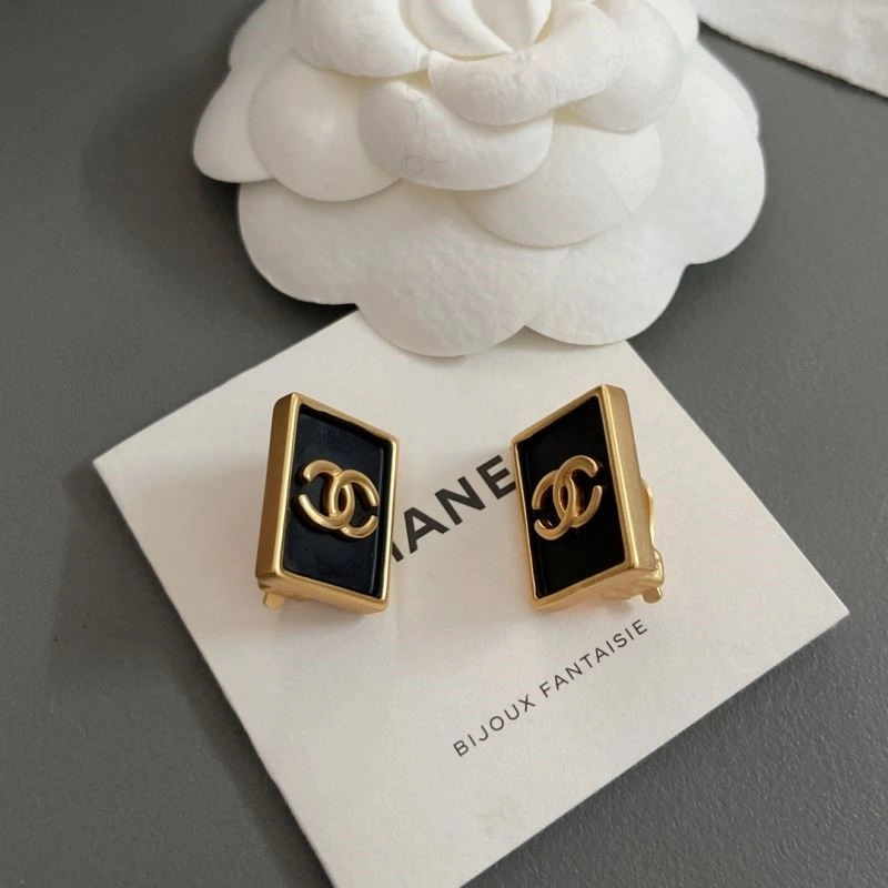 Tailored Chanel Earrings 224034