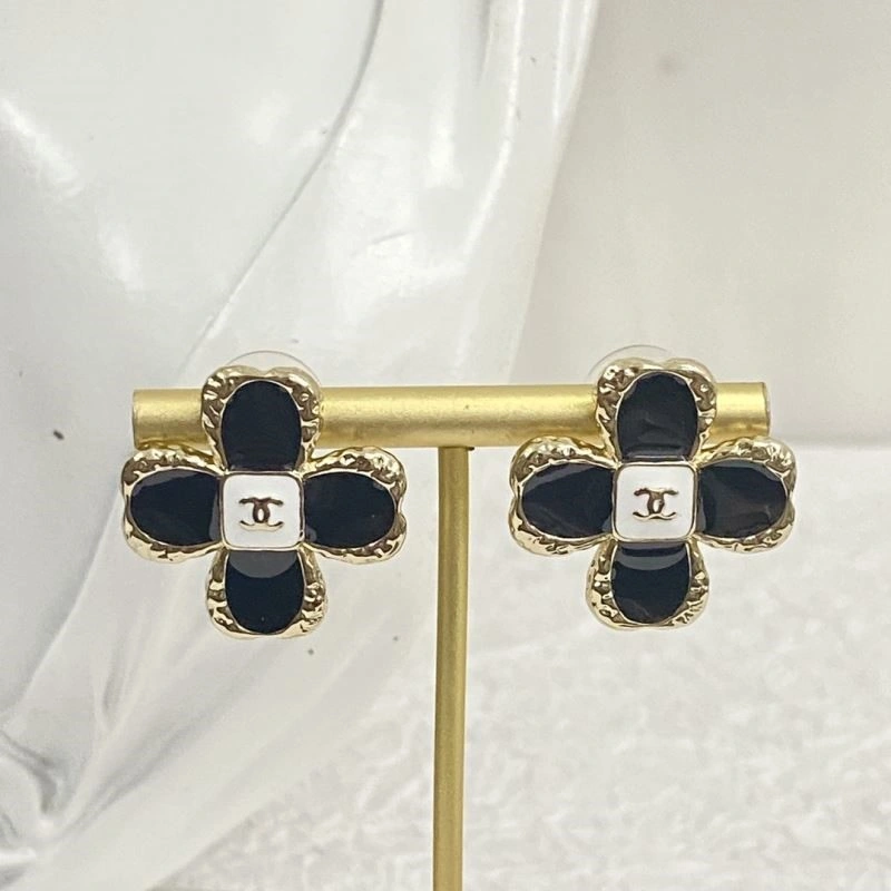 Original Chanel Earrings 224026
